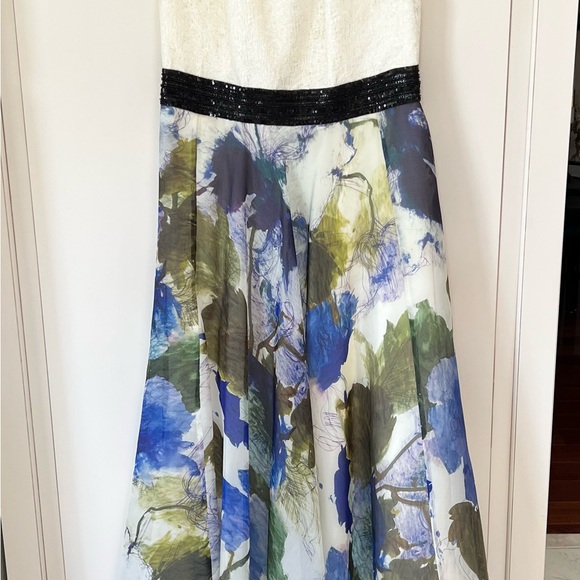 Multicolor, Sleeveless, long size 8 evening dress by Carmen Marc Valvo - Picture 5 of 6